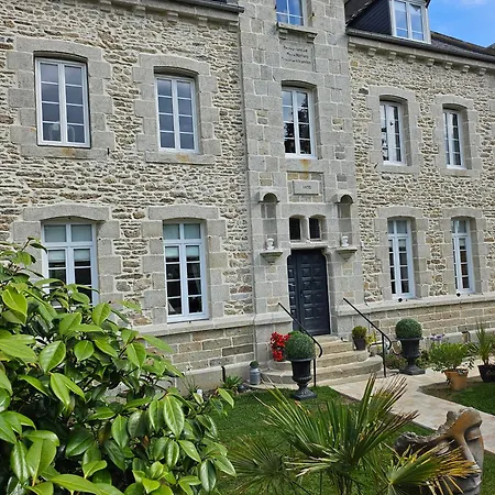 Gite Le Parisien Appartement Prive En Duplex Avec Acces Jacuzzi A 10Min Des Plages Lanhouarneau Exterior photo