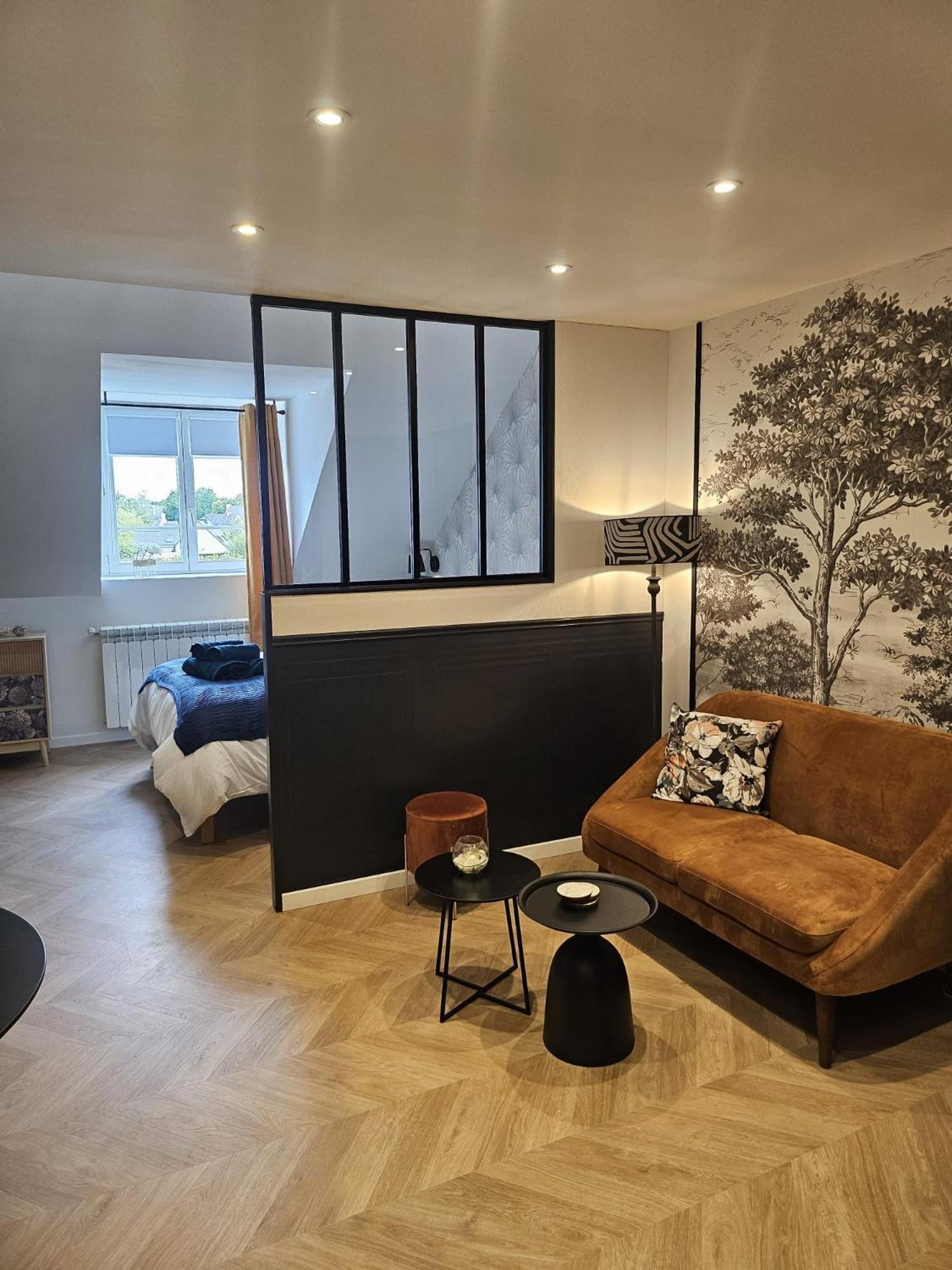 Le Parisien Prive En Duplex Avec Acces Jacuzzi A 10min Des Plages *