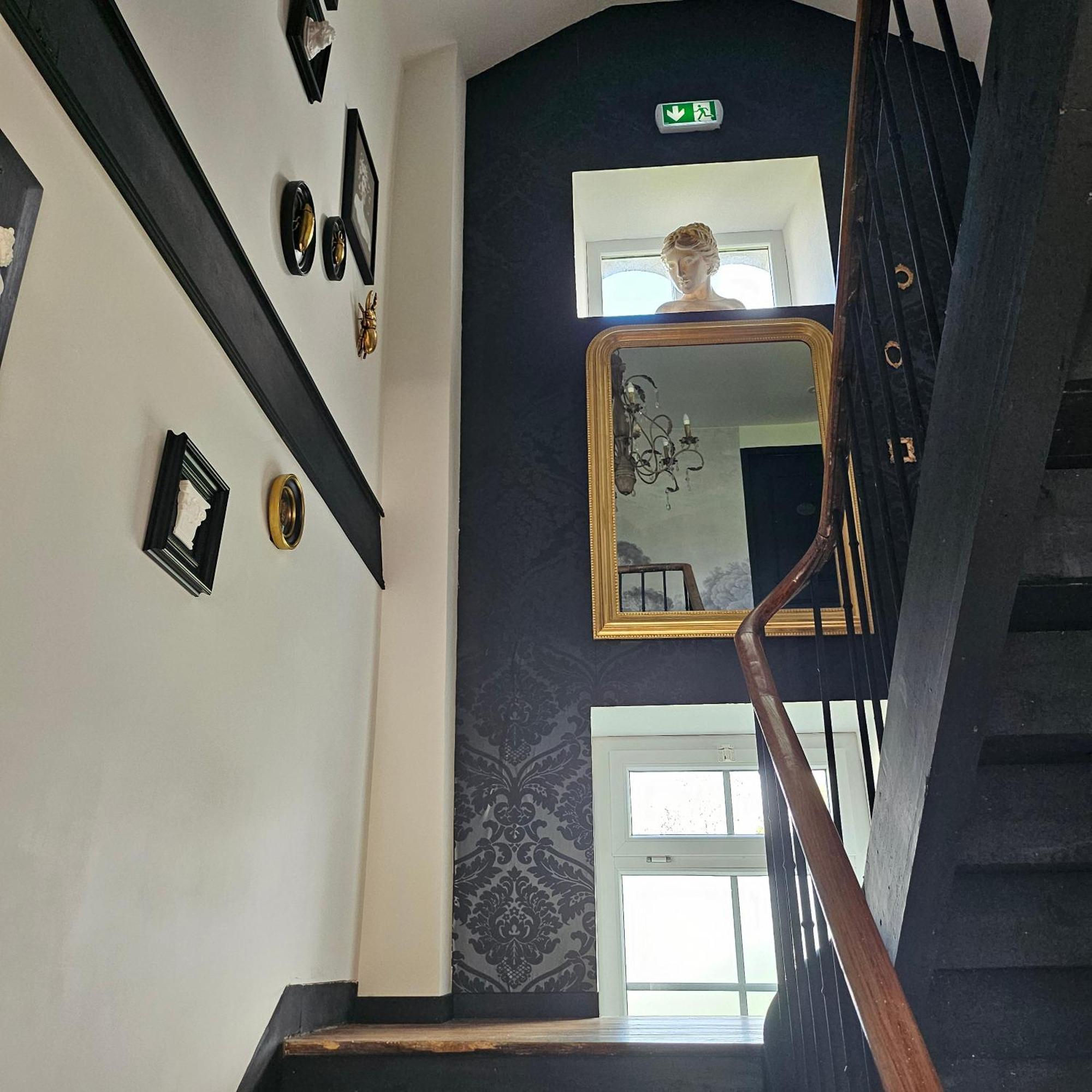 Le Parisien Prive En Duplex Avec Acces Jacuzzi A 10min Des Plages